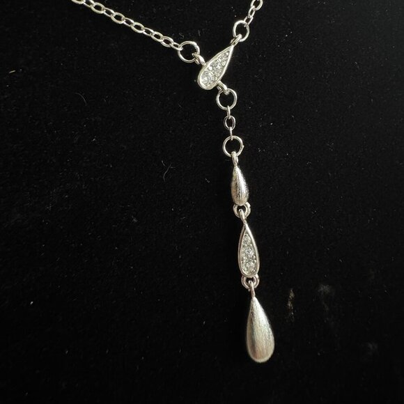 Jewelry - 925 Sterling Silver Teardrop Pendant Necklace – Elegant Drop Design
